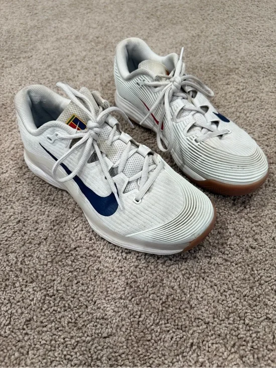 Nike White Sneakers with Navy Swoosh and Gum Outsole