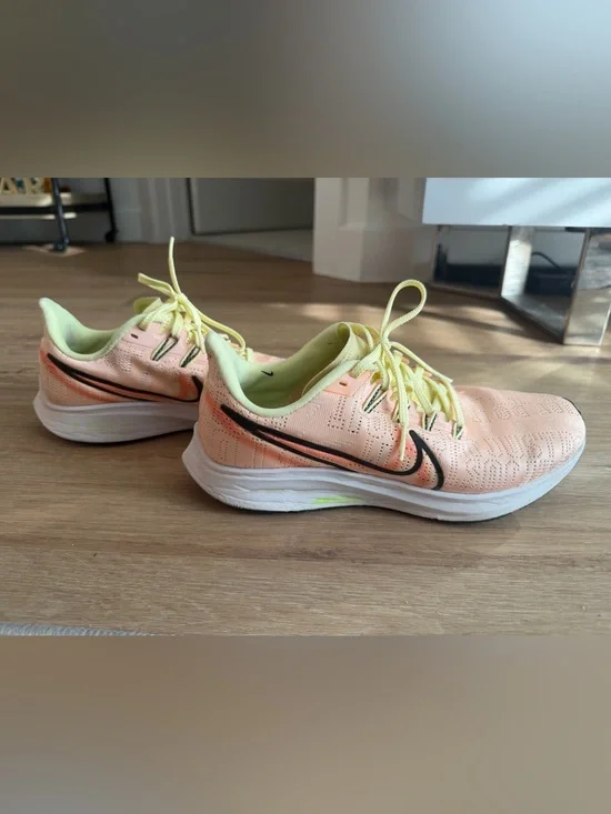 Nike Peach and Yellow Running Shoes with Black Swoosh