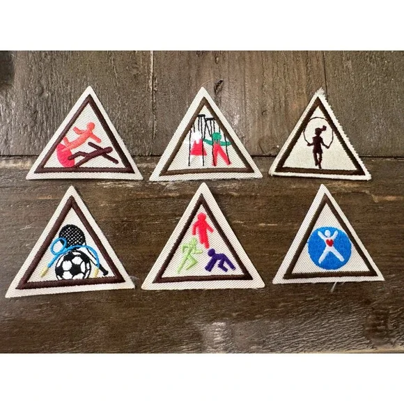 Vintage Girl Scout Brown Border Triangle Proficiency Badges Sports Rec Lot of 6