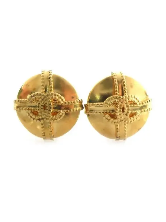 Auth Chanel Vintage Cc Logo Clip On #303118C38B