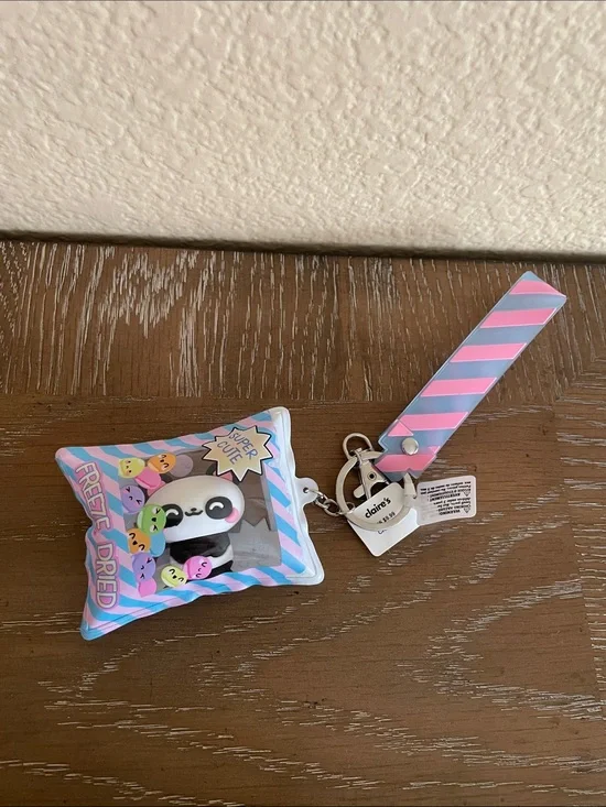 💖 Pick three $15 - Claire's Pink & Blue Panda Snack Bag Keychain Wristlet