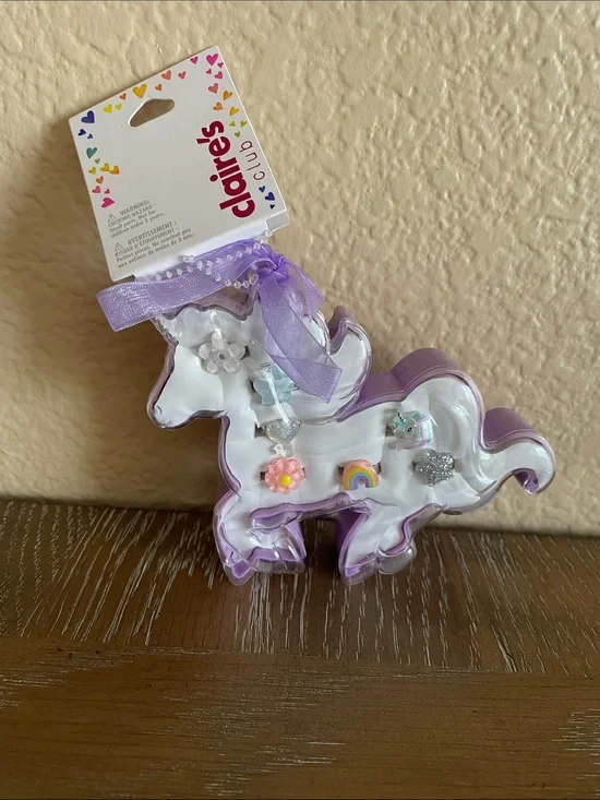 💖 Pick three $15 Claire’s items - Claire’s Purple and White Unicorn Ring set