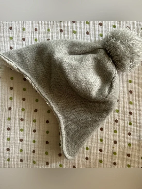 Primary Light Gray Earflap Pom-Pom Kids Hat