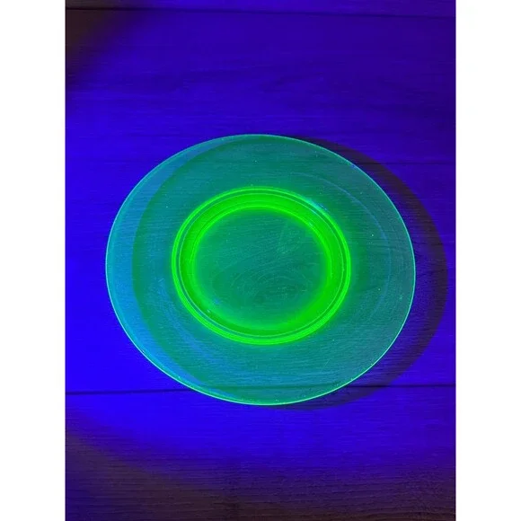 Green Depression Uranium Vaseline Glass 8