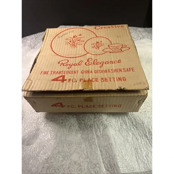 1960's Creative Royal Elegance Fine China Japan 4 Pc Dinner Plate Cup Set In Box