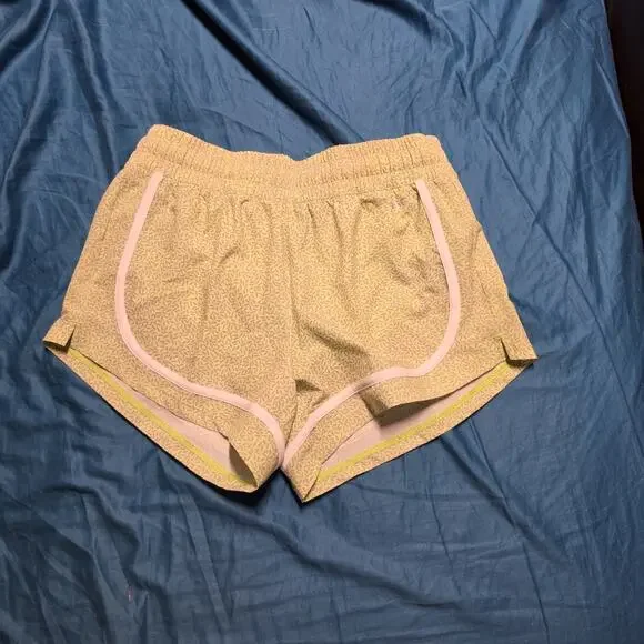 DSG Girls Medium Stride Short Neon Pear built in brief NWT