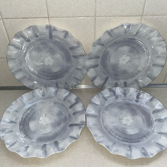 Pier 1 Melamine White Gray Salad Plates Set Of 4 Scallop‎ Edges NWT