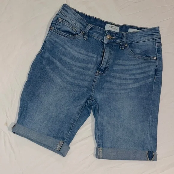 Jessica Simpson Cherish Bermuda Walking Denim Shorts