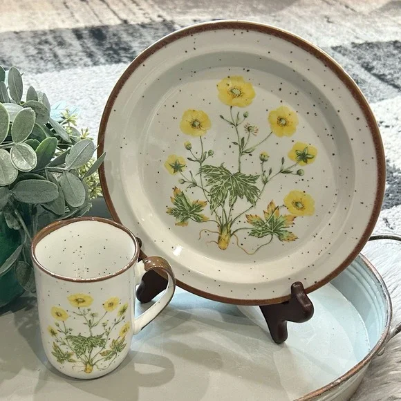 Vtg Buttercup Plate Royal Domino Japan Botanical Garden Set 8