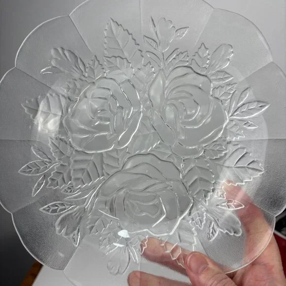SET OF 2 “PASARI LIVIA” Indonesia Frosted Rose Glass Plates 8‎ 1/2' Salad