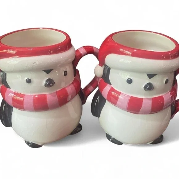 Set of 2 penguin mugs