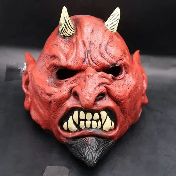 Don Post Studios Red Devil Adult Halloween Mask Latex Rubber 2000 Spooky Horror