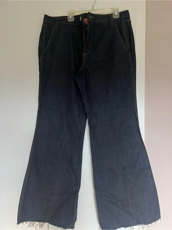 Tory Burch Blue Denim Jeans with Orange Logo Tag