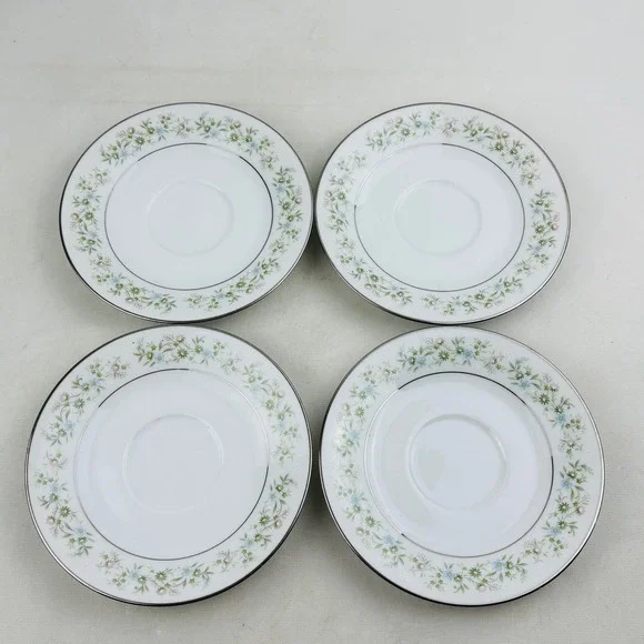 Noritake Savannah Saucer Lot of 4 White Floral Blue Pink Platinum‎ Trim Japan