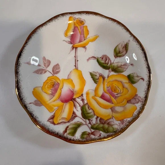 Vintage‎ Queen Anne Windsor Rose Saucer Porcelain Yellow Floral Tea Coffee
