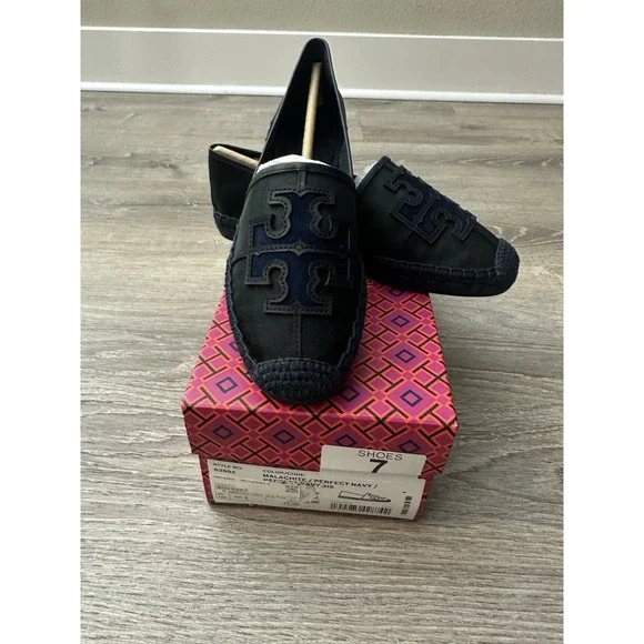 tory burch ines espadrille Women's Size 6 Shoes Flats
