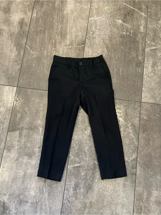 Black H&M trousers, Size 4 years #kids #trousers