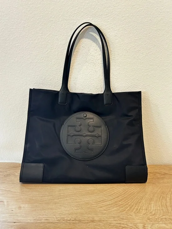 Tory Burch Ella Logo Tote Bag in Black, 17