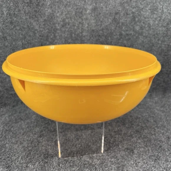 VTG Tupperware Fix N Mix 274 26 Cup Mixing Popcorn Bowl Plastic Tangerine 12