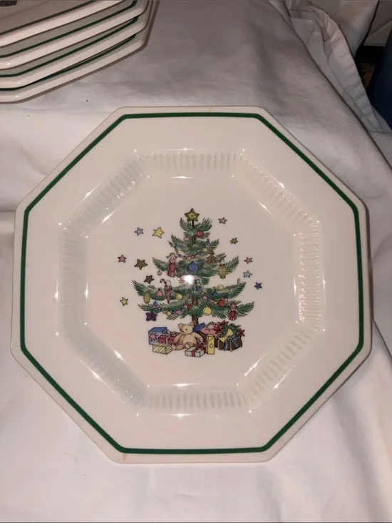 HTF Set of 5 Nikko Classic Collection Christmastime Tree Octagon Salad Plate