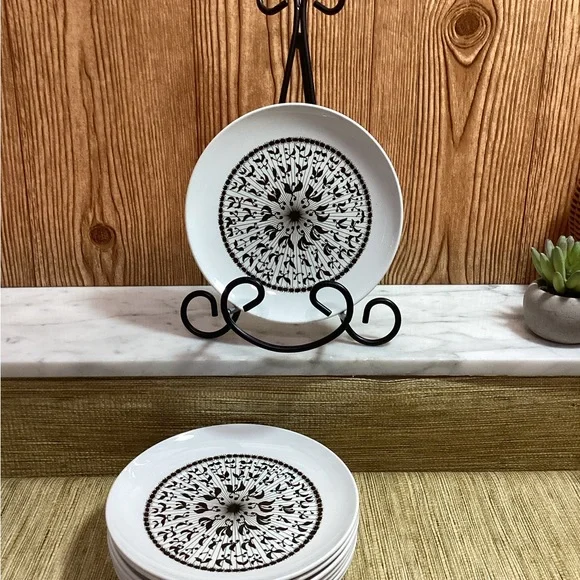 Corningware Black and White Dessert Plate Set of 4 6.5”