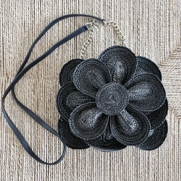 Kate Spade Lawn Party Bitsy Straw Flower Crossbody Black Black Wicker Bag small