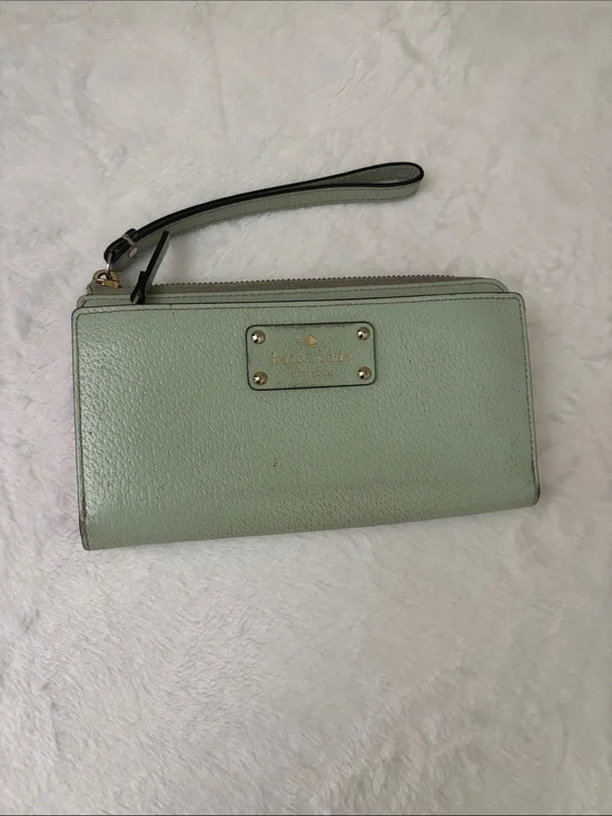 Kate Spade wristlet