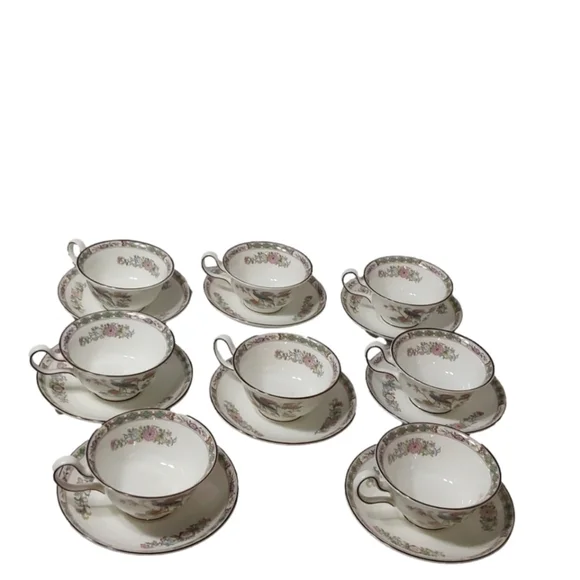 8 WEDGWOOD KUTANI CRANE R4464 PEONY SHAPED FOOTED TEA CUP & SAUCER‎ SET