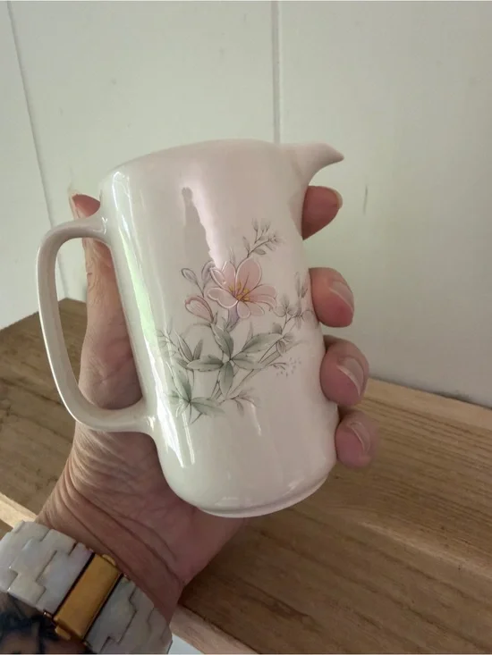 Floral Ceramic Creamer Pitcher in Soft Pink and Green noritake Deerfield pattern