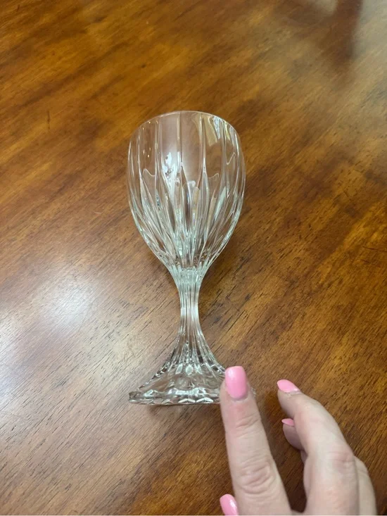 Mikasa Park Lane - set of 10 Clear Cut Crystal Wine Glass