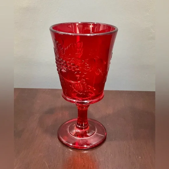 LG WRIGHT STRAWBERRY AND CURRENT RUBY WINE‎ GLASS