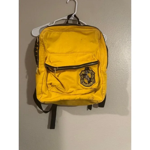 Universal Harry Potter huffle puff backpack‎
