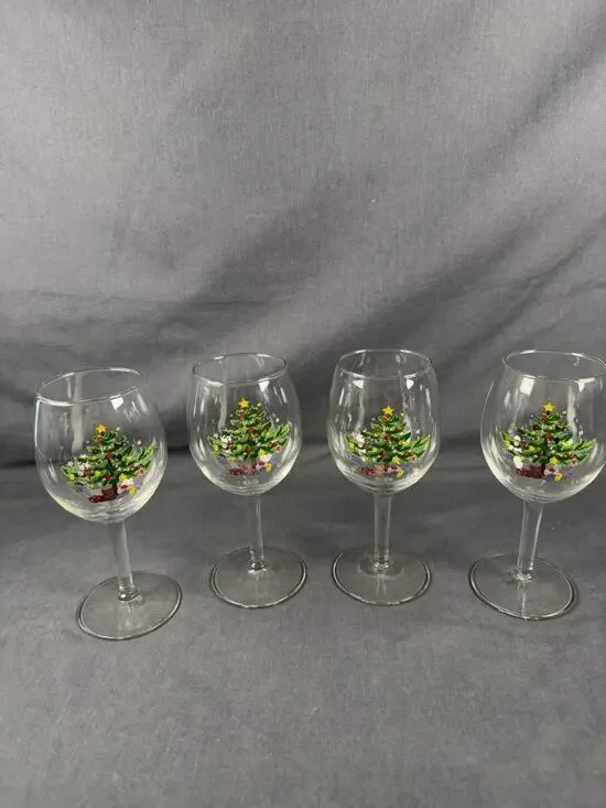 Nikko HAPPY HOLIDAYS 7 oz. Wine Glass (s) LOT OF 4 Christmas Tree and Presents