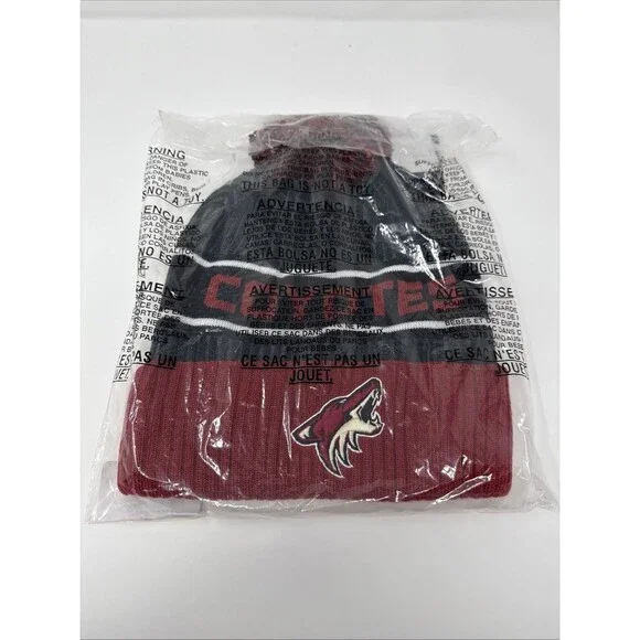 Arizona Coyotes Fanatics Pro Cuffed‎ Knit Hat Black with Pom Locker Room NWT