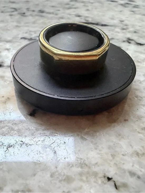 Gold OURA horizon ring- gen 3 Size 10