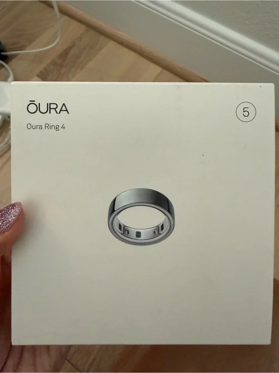 Oura Ring 4 (Size 5) in Silver