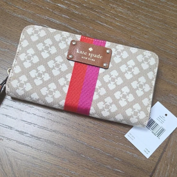 Kate Spade Classic Spade Zip Around Wallet, NWT