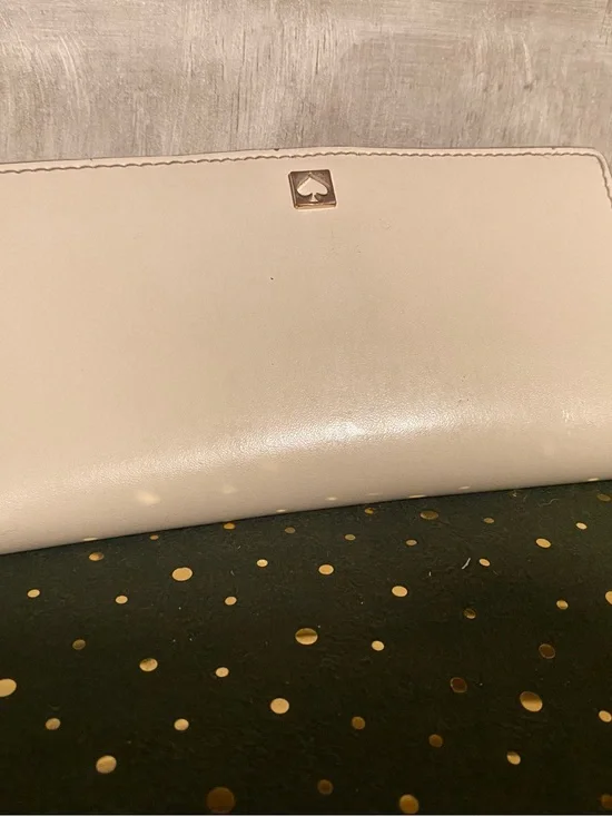 REHAB: Well-loved Kate Spade Cream Leather Wallet - Soft Cream