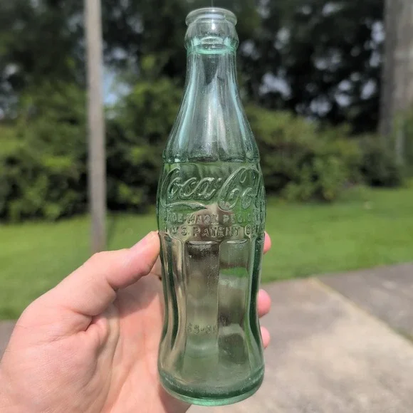 Vintage Coca-Cola Nashville TN 1965 Hobbleskirt 6.5oz Green Glass Coke Bottle