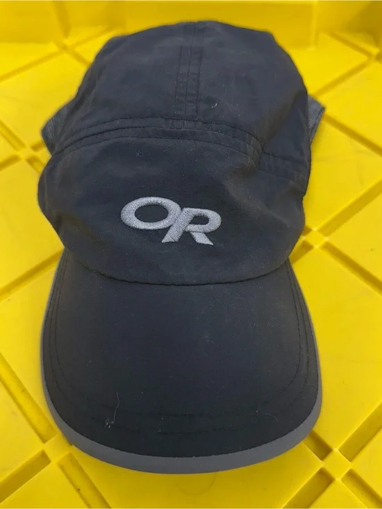 Outdoor Research OR Swift Cap Black Mesh UPF 40 Running Hiking Hat Adjustable
