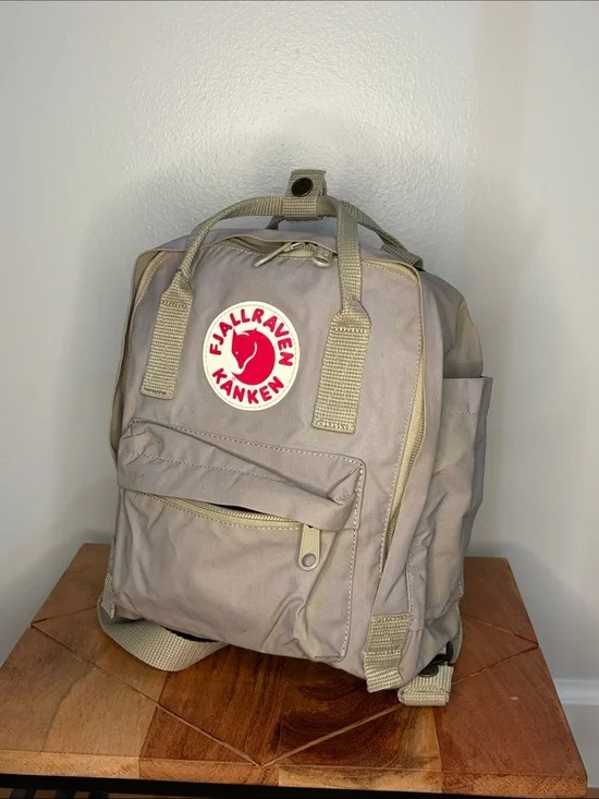 Fjällräven Kånken Mini Backpack - Light Taupe