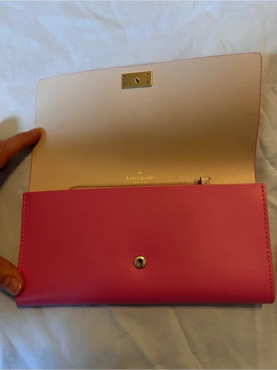 ♠️kate spade ♠️ Pink Leather Snap Wallet with Cream Interior