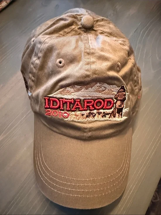 Iditarod 2010 Embroidered Khaki Baseball Cap volunteer collectible never worn