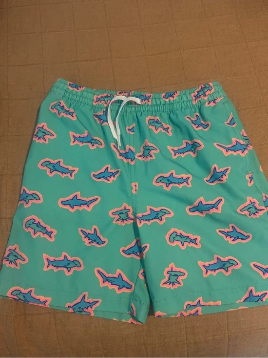 Chubbies shark swimtrunks