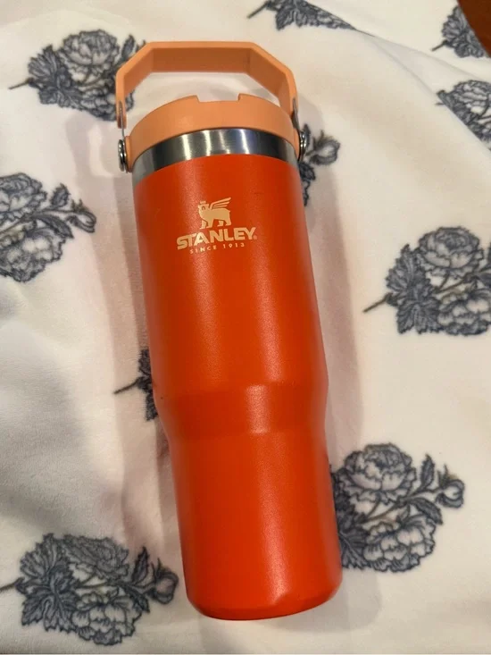 Stanley IceFlow Flip Straw Tumbler 30oz