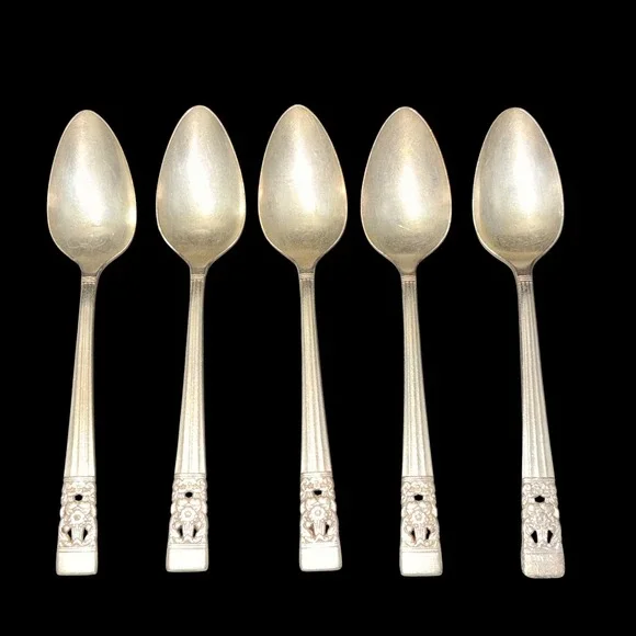 Oneida Community Coronation 1936 Set of 5 Teaspoon 6