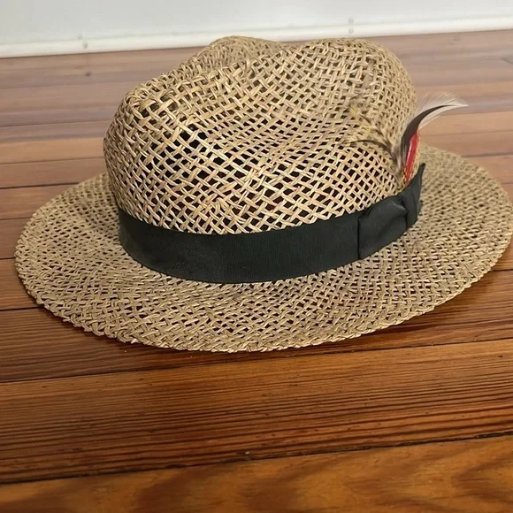 Vintage Capas Headwear stylish Straw Fedora with Black Band and Feathers - Sz. M