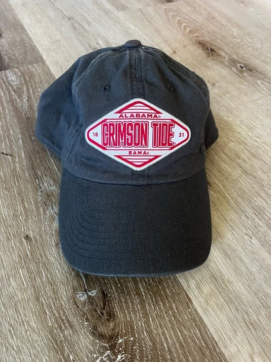 Alabama Crimson Tide Embroidered Black Baseball Cap