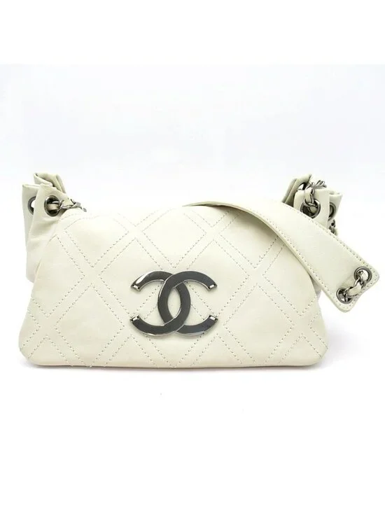 Chanel Diamond Stitch Chain Shoulder Bag Leather White
