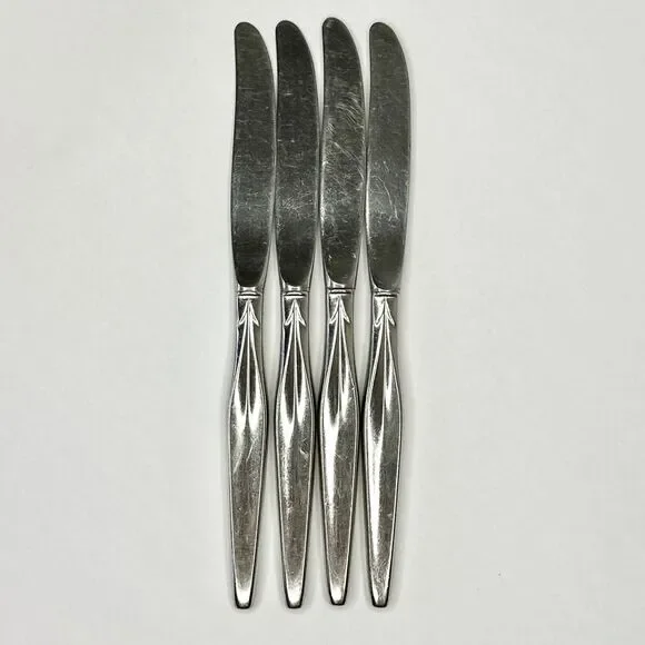 Lot Of 4 Stainless Steel CONCEPT Dinner Knives International 1847 No‎ Markings